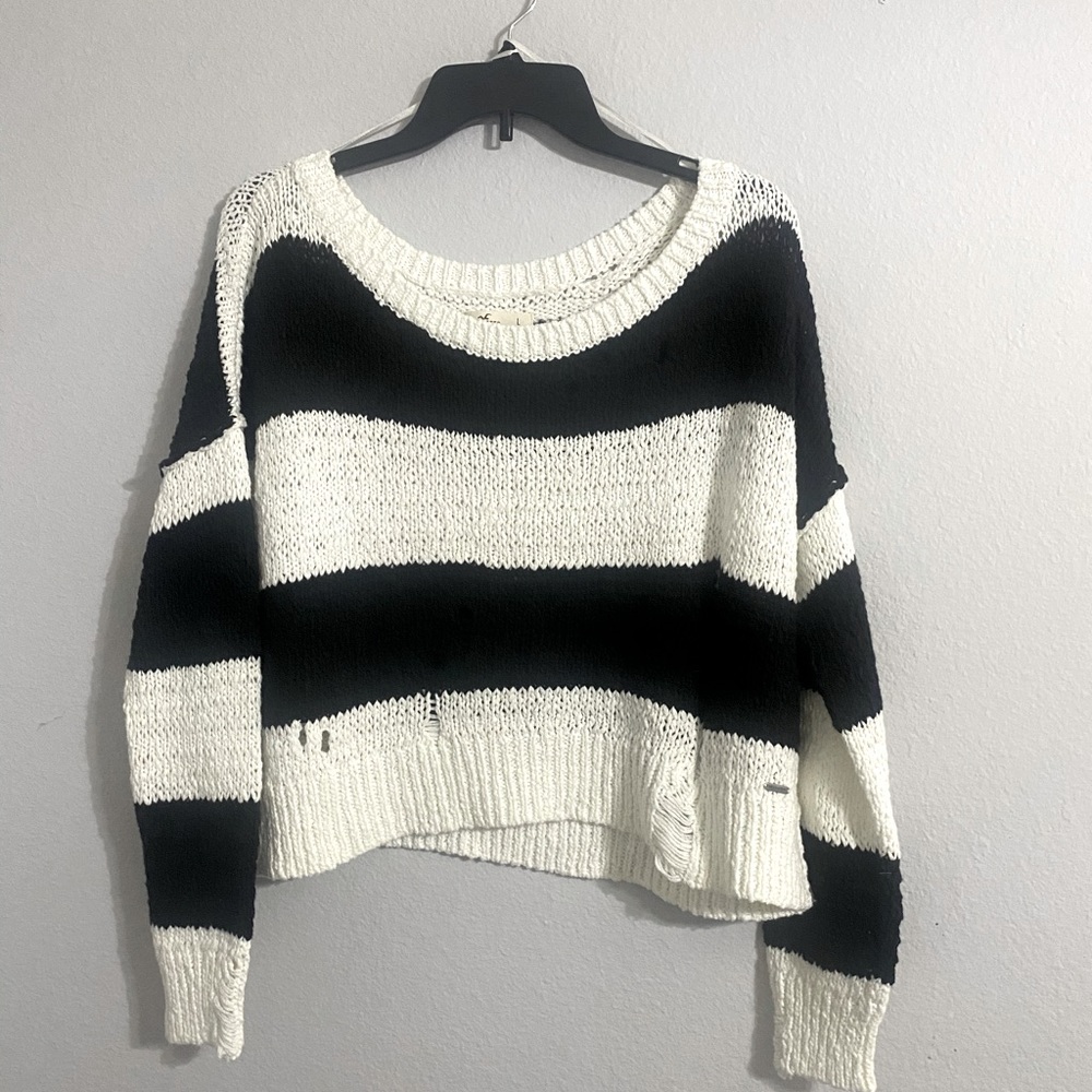 Black and White Hollister Sweater